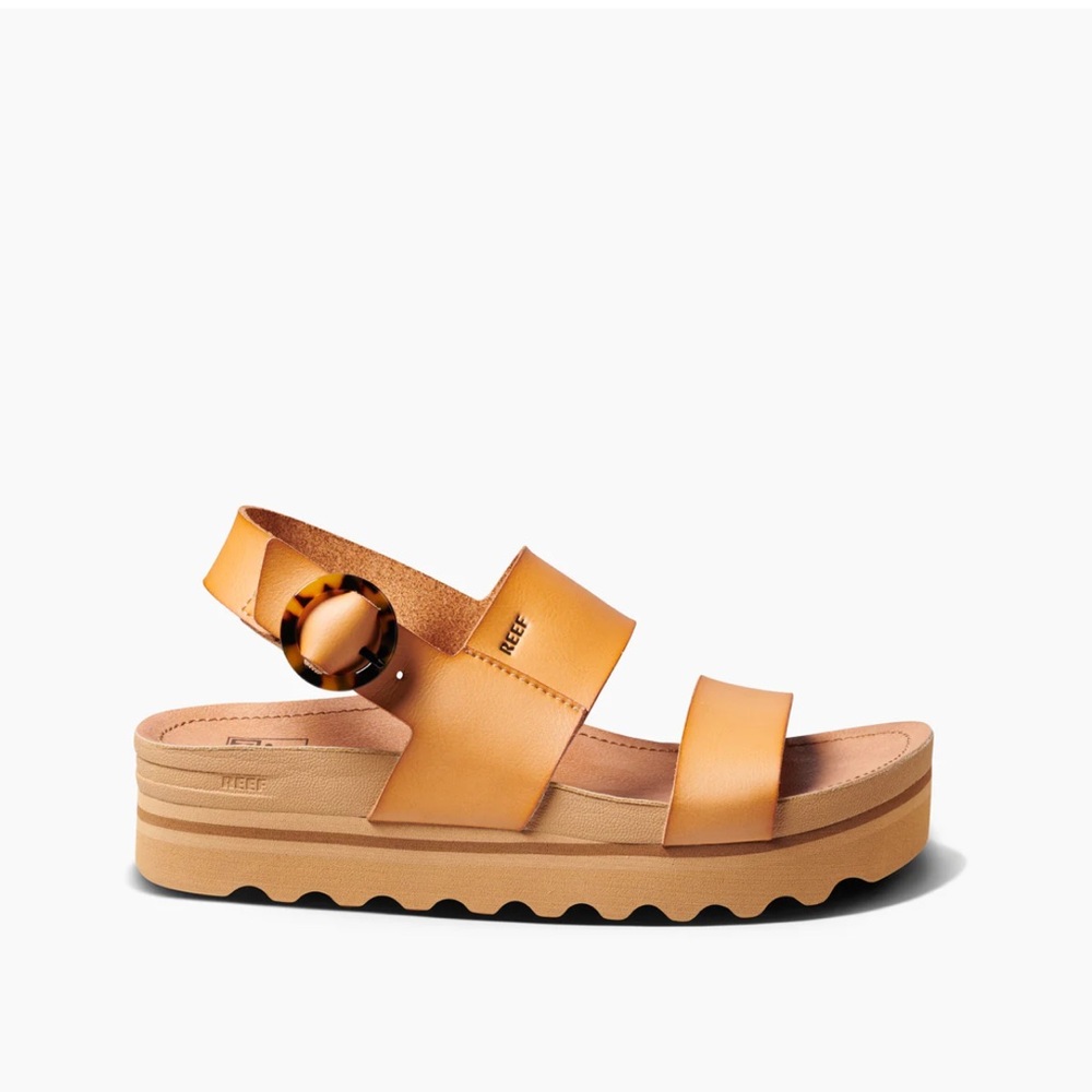 Reef Vista Hi Buckle Sandals